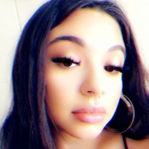 Meet your Posher, Isabel